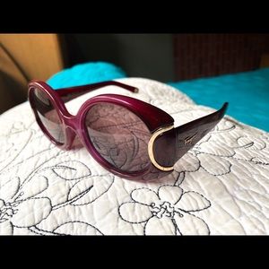 Salvatore Ferragamo SF811S Red Sunglasses